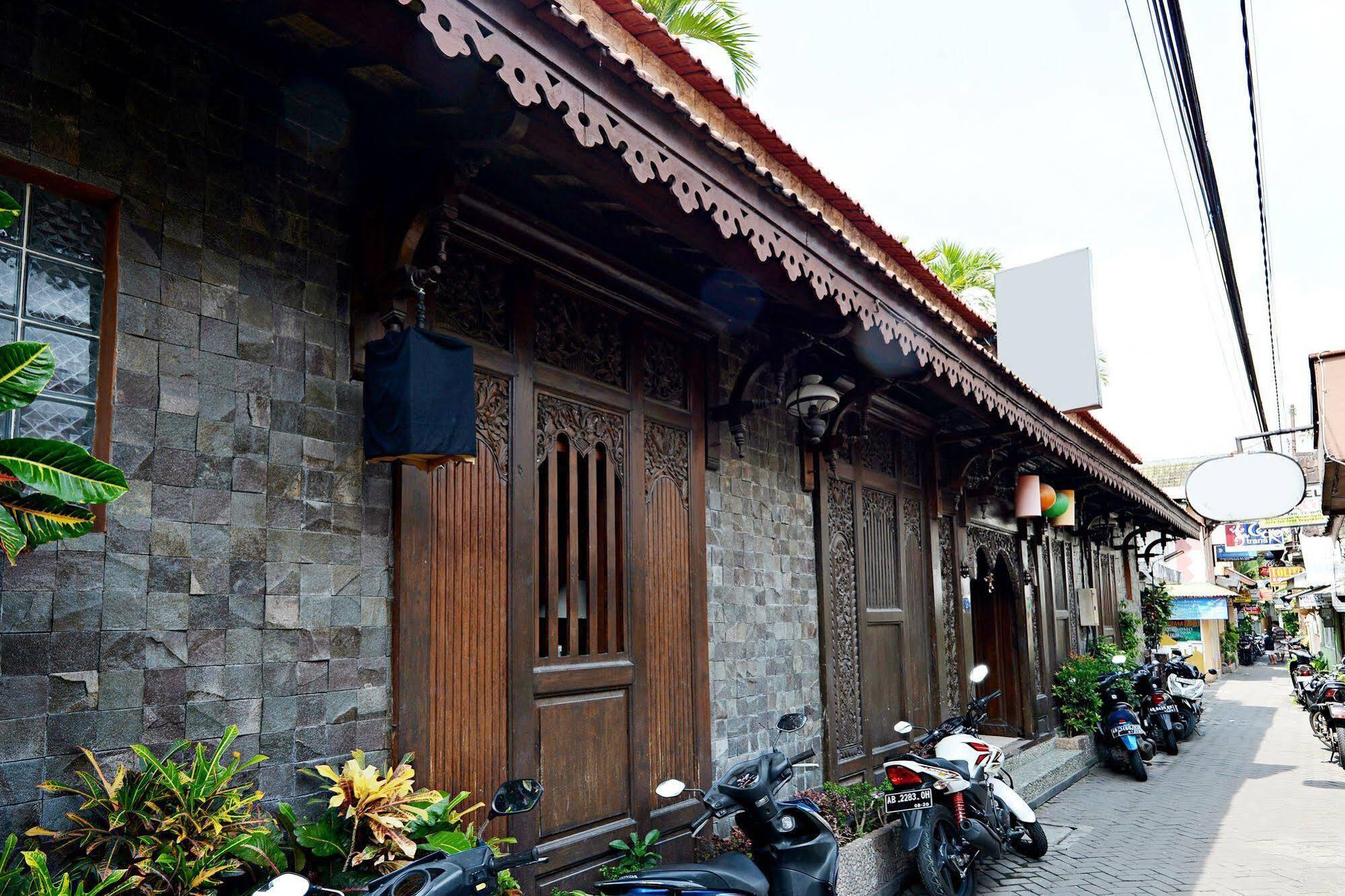 Zen Rooms Malioboro Sosrowijayan Wetan Yogyakarta Exterior foto